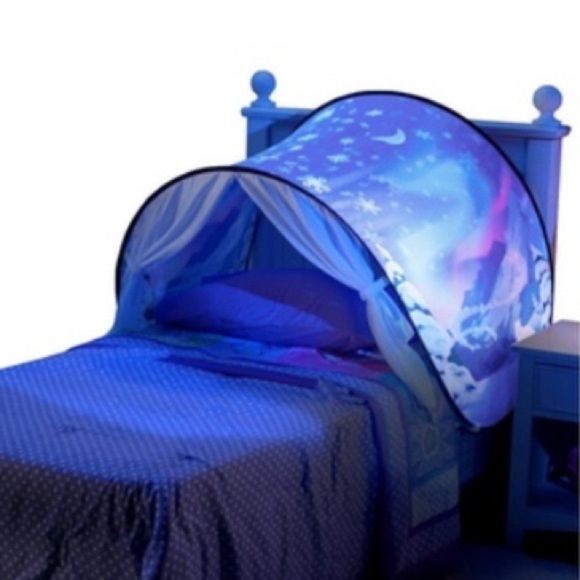 Dream Tents Kids Night Entertainment Winter Wonderland Pop Up Tent Twin Size Bed - Picture 2 of 4